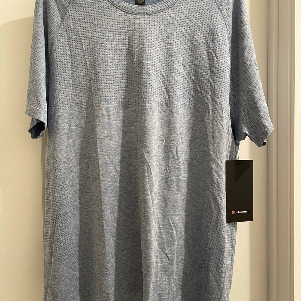 Lululemon Metal Vent Tech Short-Sleeve Shirt NWT Size XXL Washed Denim Blue STRH